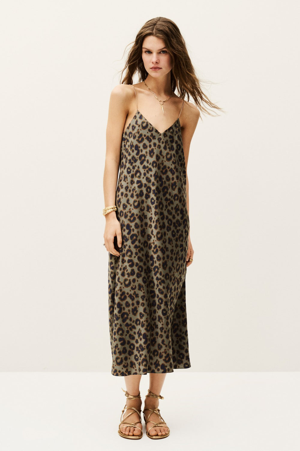 Dress Biara Kaki