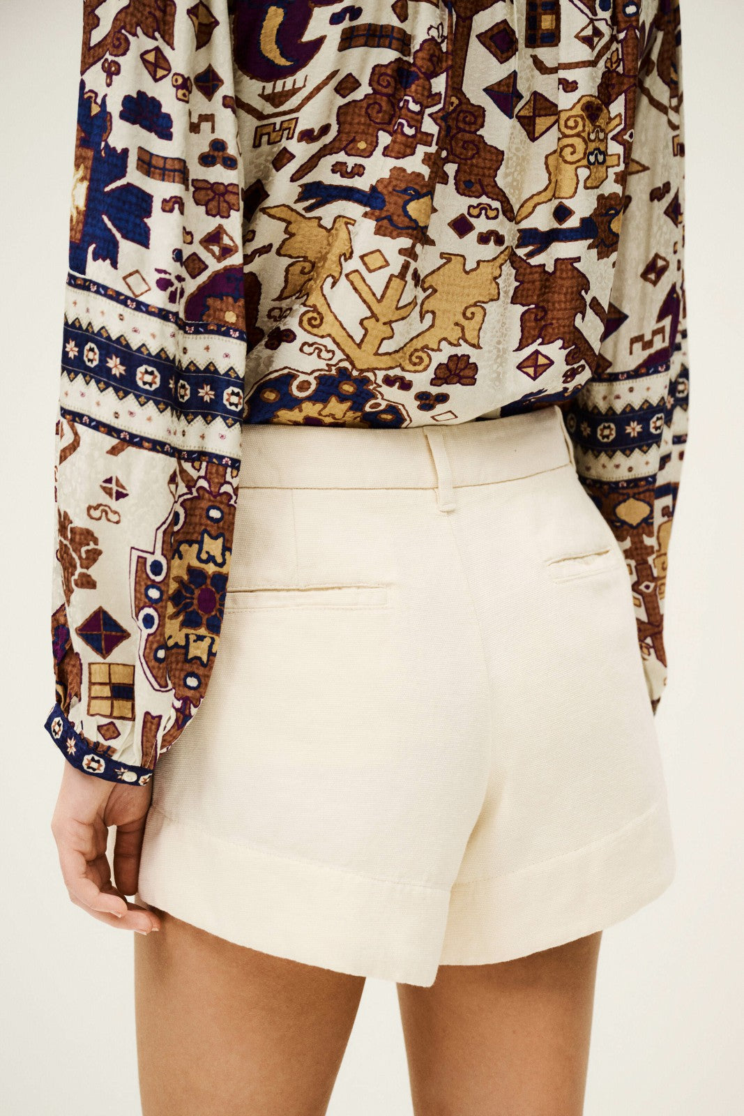 Loose-Fit Shorts Roma Ecru