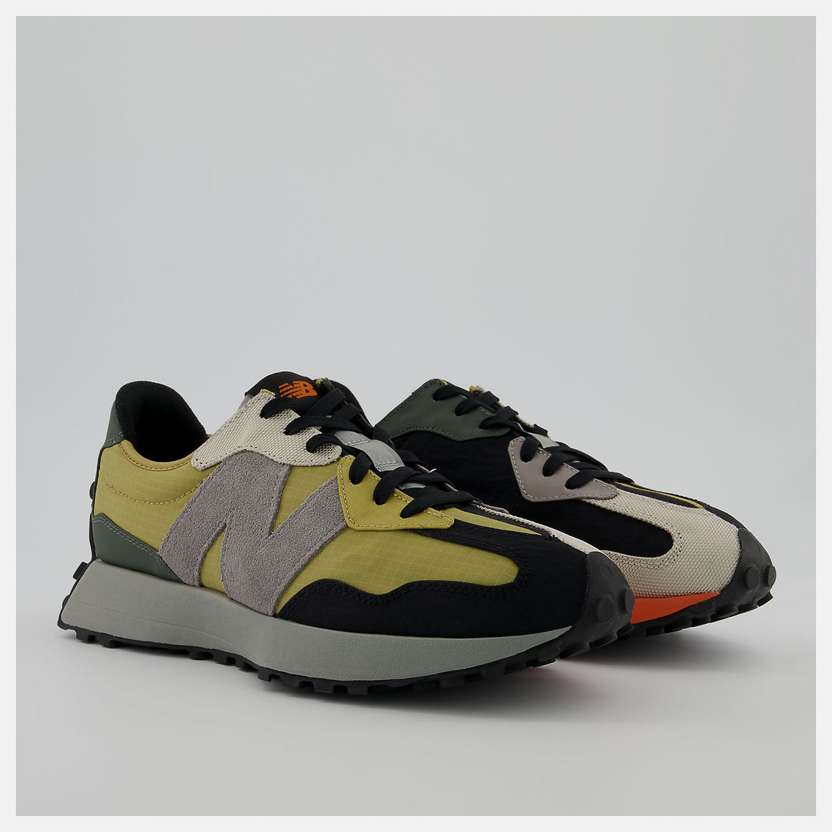 New Balance 327