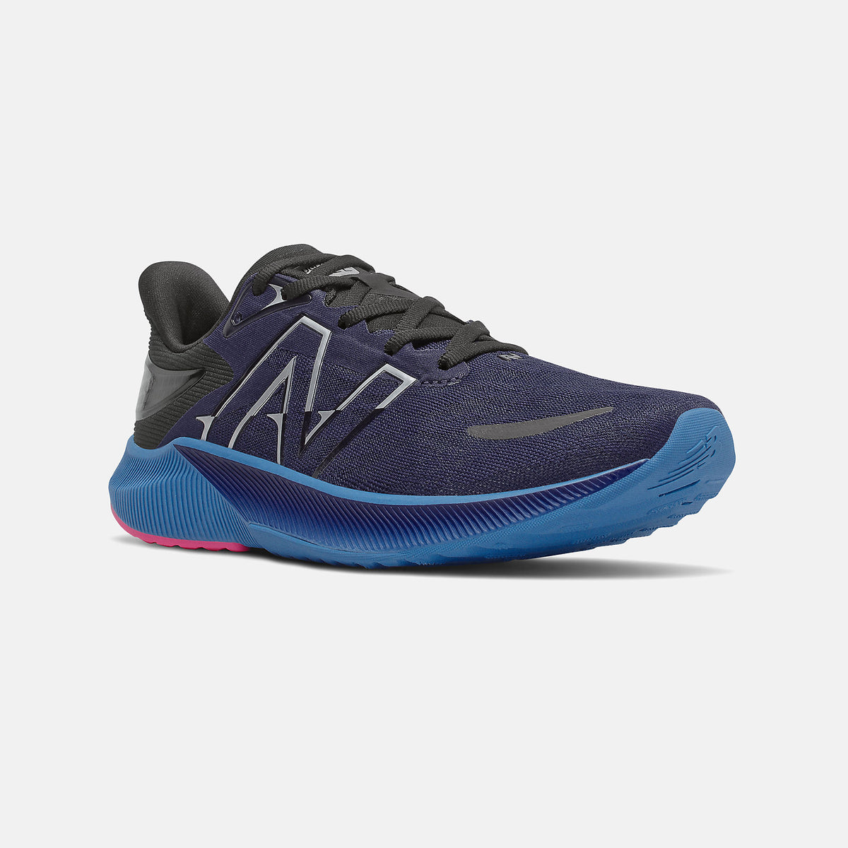 New Balance FuelCell Propel v3