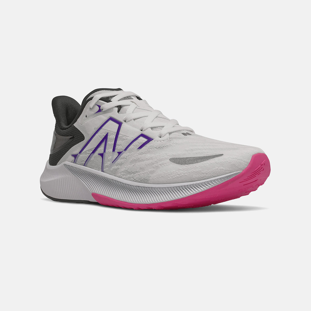 New Balance FuelCell Propel v3